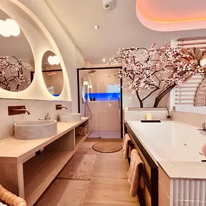 Appartement Blossom Suite-hyper Centre Jacuzzi Balcon Clim, Lyon
